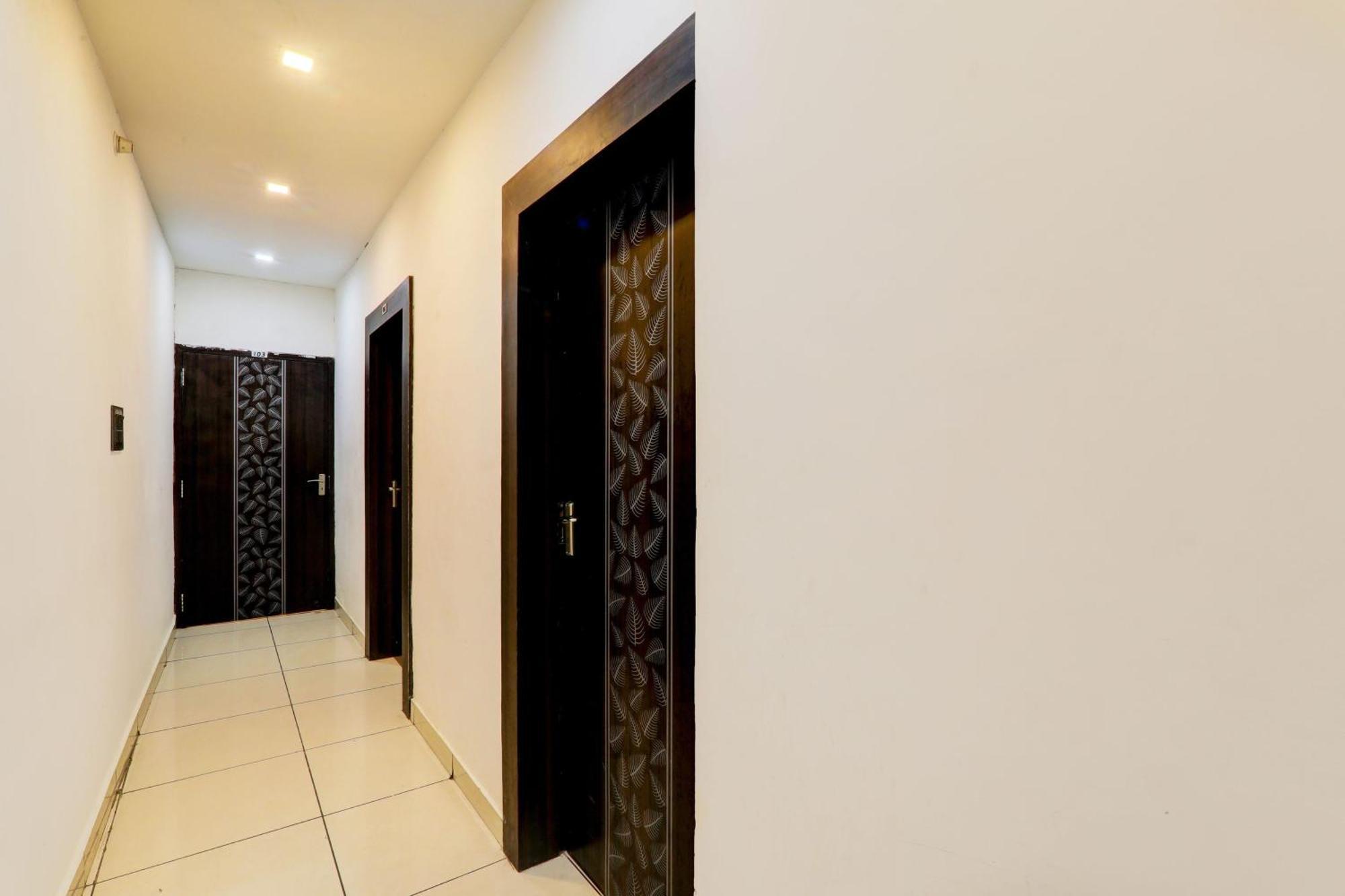 Hotel O Sr Grand Gorakhpur Dış mekan fotoğraf